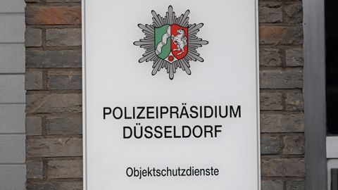 Schild Polizeipräsidium Düsseldorf